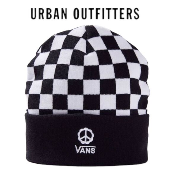 NEW Vans UO Urban Outfitters Black White Breakin Out Women’s Cap Hat Beanie - Picture 1 of 2